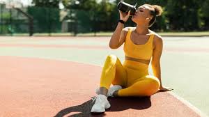 Whey Isolate vs. Whey Concentrate: What’s Best for Your Goals? 4 yellow